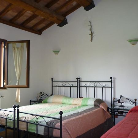 Tadinum Romana Gualdo Tadino Buitenkant foto