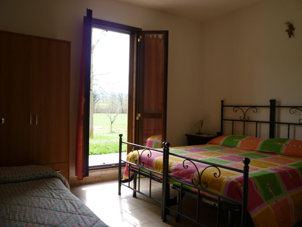 Tadinum Romana Gualdo Tadino Buitenkant foto
