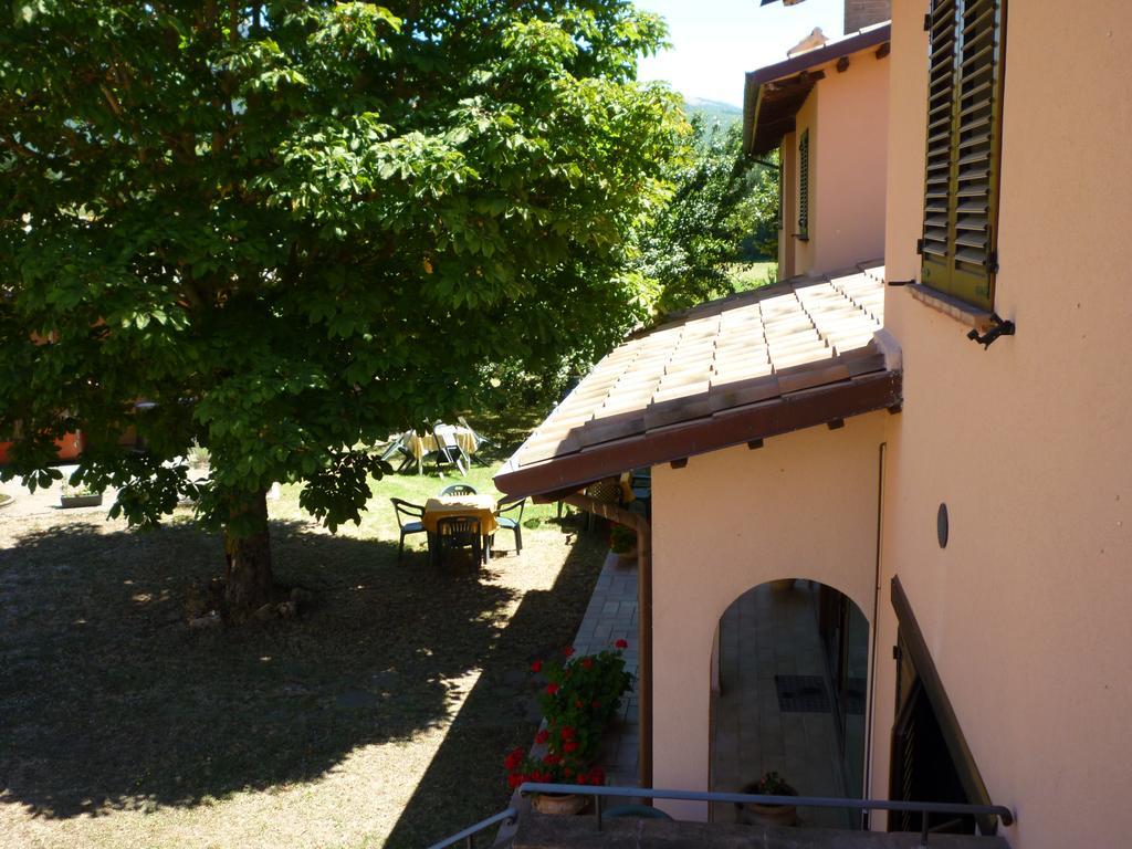 Tadinum Romana Gualdo Tadino Buitenkant foto
